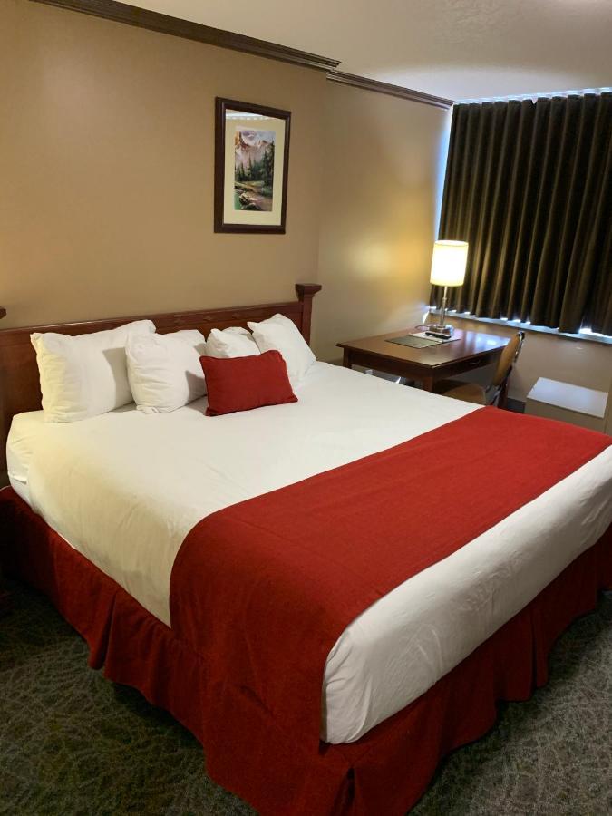 Sands Inn & Suites Эдмонтон Экстерьер фото