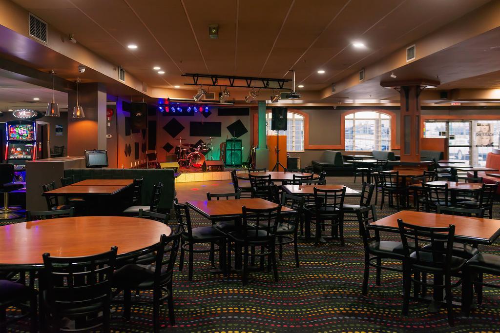 Sands Inn & Suites Эдмонтон Экстерьер фото