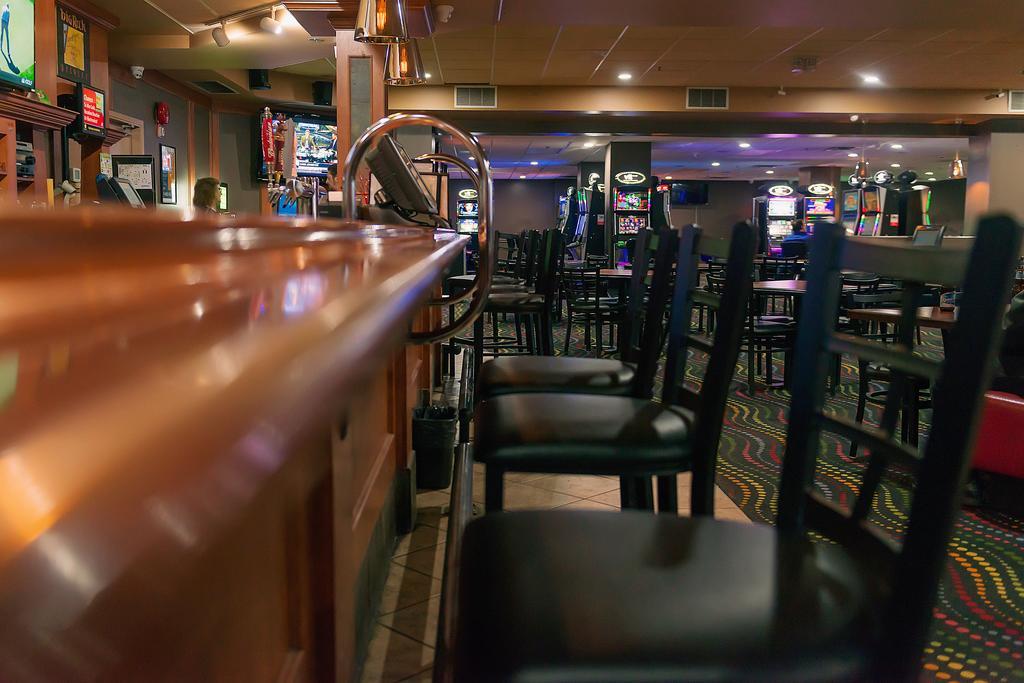 Sands Inn & Suites Эдмонтон Экстерьер фото