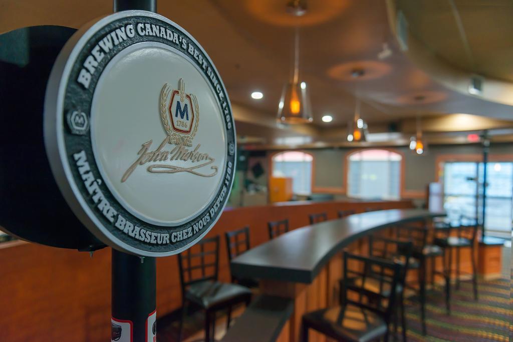 Sands Inn & Suites Эдмонтон Экстерьер фото