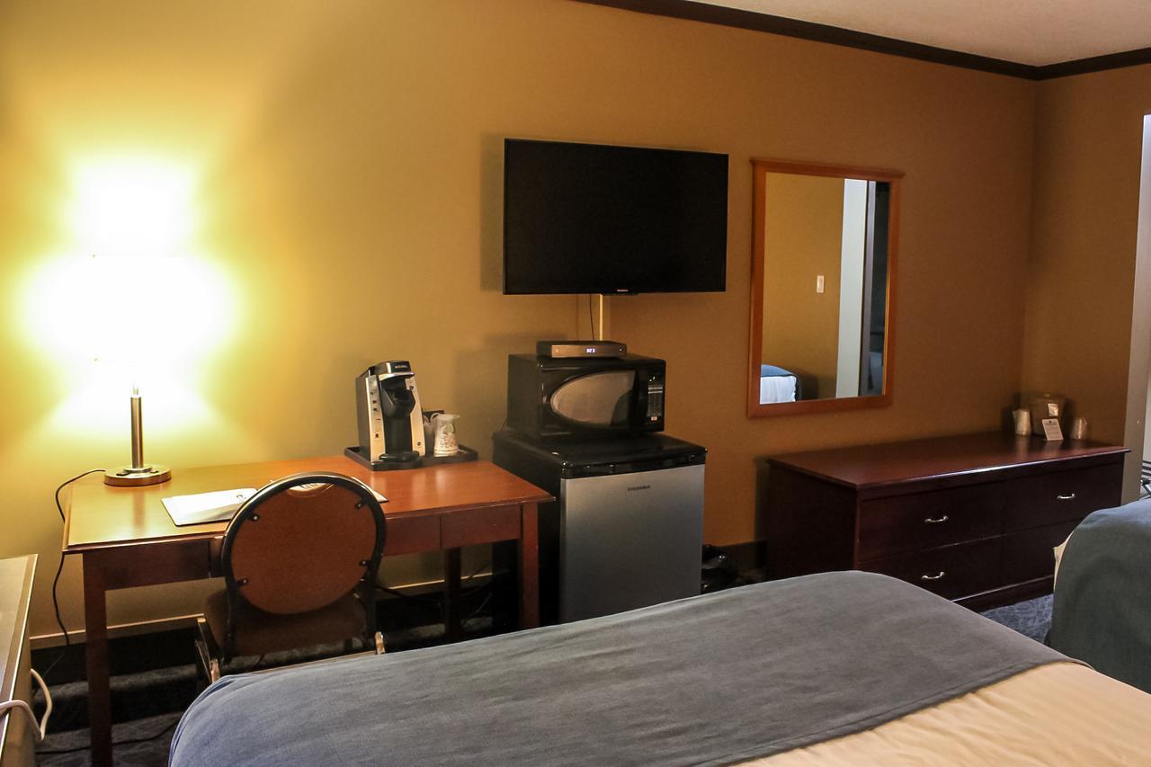 Sands Inn & Suites Эдмонтон Экстерьер фото