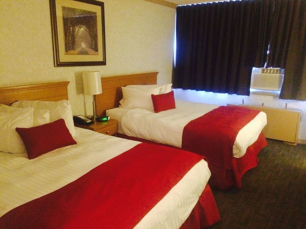 Sands Inn & Suites Эдмонтон Экстерьер фото