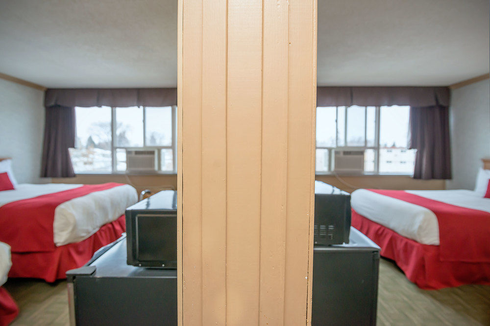 Sands Inn & Suites Эдмонтон Экстерьер фото
